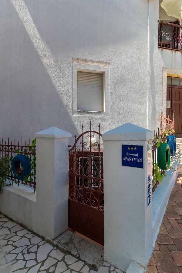Apartmani More Crikvenica Exteriör bild