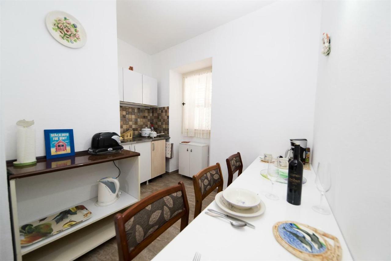 Apartmani More Crikvenica Exteriör bild